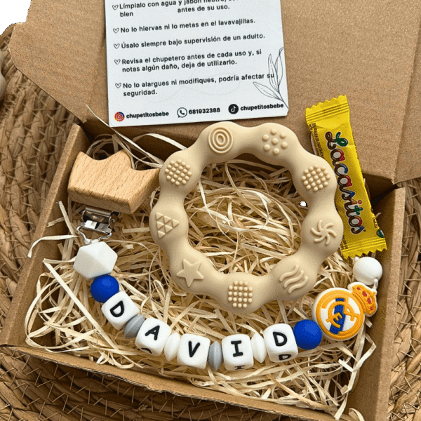 caja-regalo-mordedor-chupetero-real-madrid-david