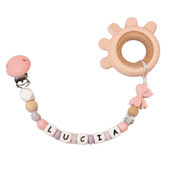 chupetero-mordedor-lazo-personalizado-lucia-rosa-madera-fondo-trasnparente