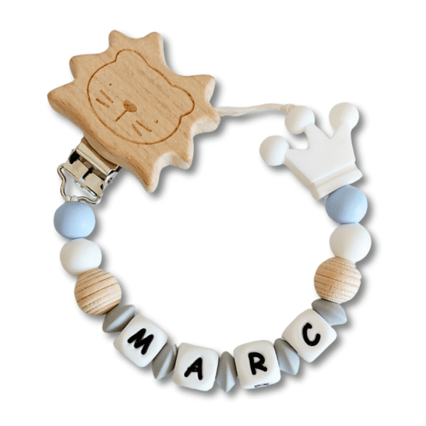 chupetero-personalizado-leon-corona-madera-silicona-marc