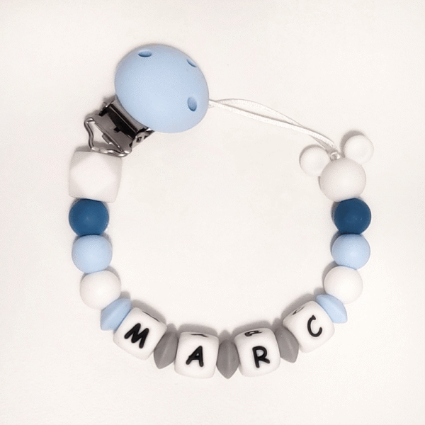 chupetero-personalizado-marc-silicona-azul-blanco-gris