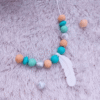 collar-lactancia-silicona-pluma-verde-turquesa-natural